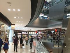 -东荟城名店仓
