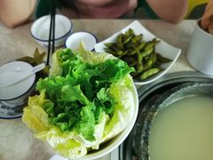 -墨脱石锅椰子鸡•香草鸭•东山羊(大东海店)