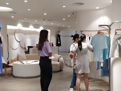 -广州壹马服装广场