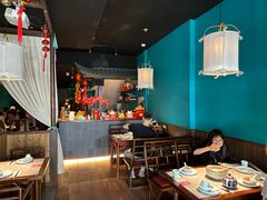 -八百里新派湘菜馆