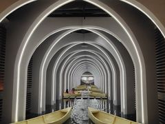 -涨巢·潮玩水疗局