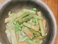 -蜜桃餐厅·伴山(湖滨商业街店)