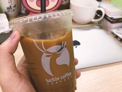 焦糖加浓美式-瑞幸咖啡(鹏基商务时空大厦店)