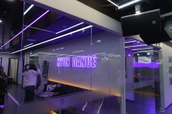 点击看大图 -Hyun极炫舞蹈