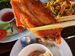 香叶炸鸡翅-Green Tree Rest. & Pub