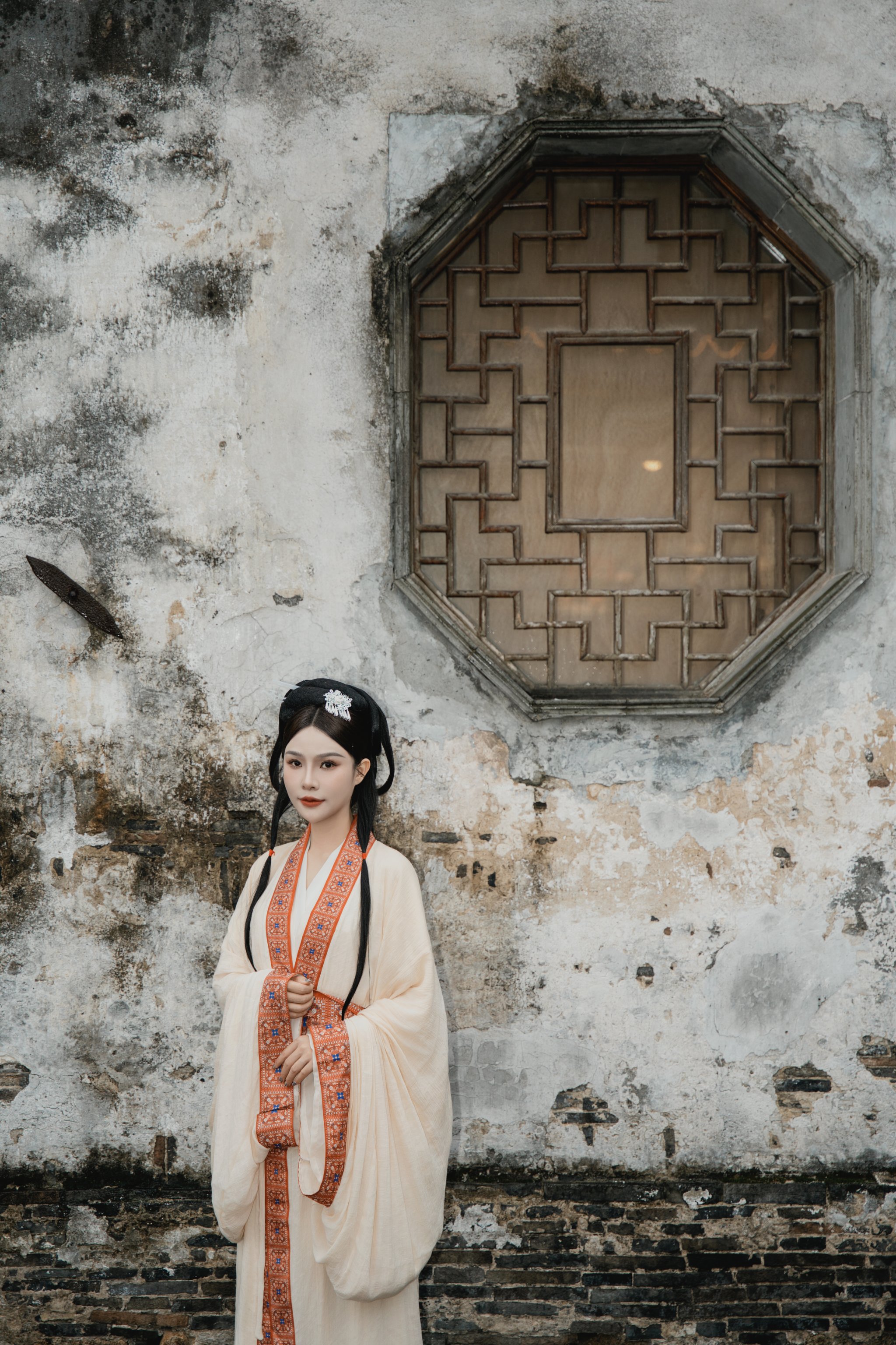 江南雨季女装图片