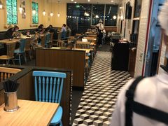 大堂-小杨生煎(龙阳广场店)