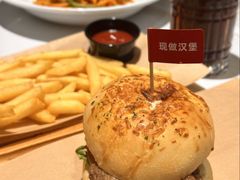 -必胜客(磁器口店)