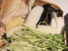 -左庭右院鲜牛肉火锅(七宝领展广场店)