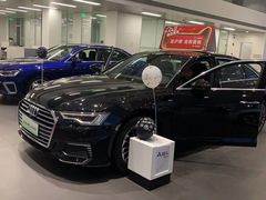 -上海冠松华奥奥迪4S店(张江店)