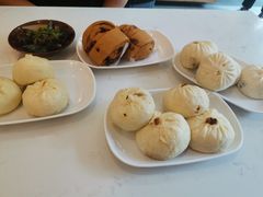 -李与白包子铺(桐梓林店)