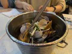 一桶蚬子-渔娘渔家丹东海鲜(东直门店)