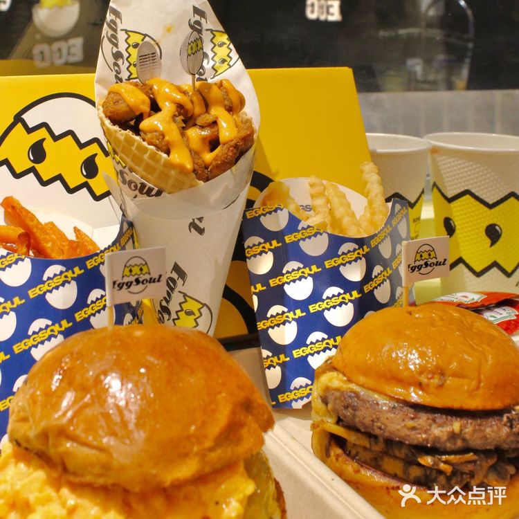 南京德基‼️怎么会有这么好吃的网红汉堡🍔 