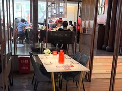 -阿瓦山寨·湘菜现炒·剁椒鱼头王(咸阳总店)