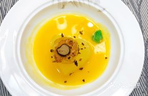 Black Truffle Stir-fried Australian Abalone