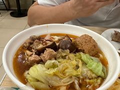 香菇鸡肉刀削面-一碗居焖面(丰台小井店)