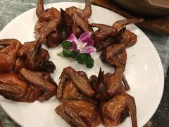 红烧石歧乳鸽-稻香酒家(天河城店)