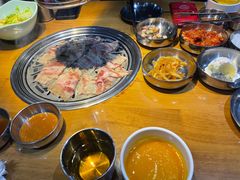 -老炉家木炭烤肉(长江国际店)