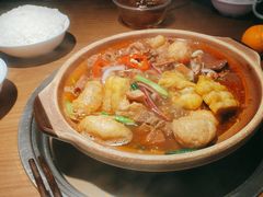 -蔡婶牛腩牛杂煲(长安万科店)