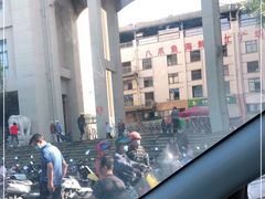 -三亚新鸿港水果一级批发市场