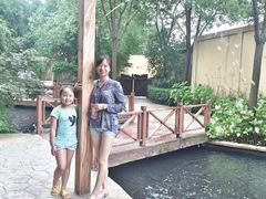 -热带风暴水上乐园(新镇路)