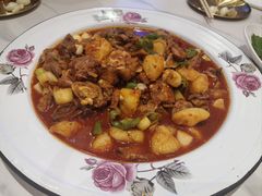 -沙枣树辣子鸡•新疆家常菜(喀什西路店)