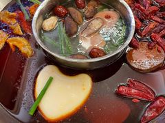 -山城年华老火锅(玉林店)