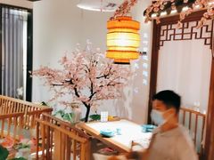 -荷塘秋月·本帮江浙菜(国权路店)