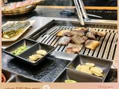 -臻牛烤肉
