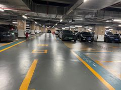 -金虹桥国际中心·停车场
