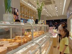 面包甜点陈列柜-好利来(十里河店)