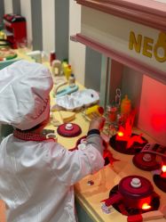 -奈尔宝·儿童乐园·亲子餐厅(鄞州万达店)