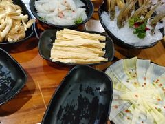 -捞围鲜·港式打边炉(海阳路店)