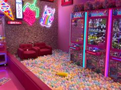 -BIG PINK大粉娃娃机主题馆(圆融星座店)