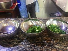 自助调料区-正宗杨记普洱酸醋米线(总店)