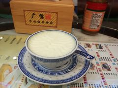 -广信牛奶甜品世家(台东店)