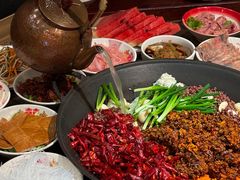 -沸炉重庆老火锅(军事博物馆店)