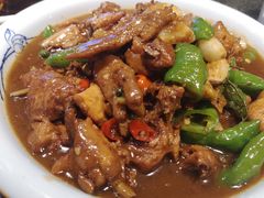 青阳炒公鸡-三道菜(明堂公园店)