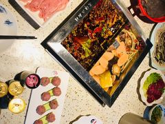 -二荆条·蜀鲜汇城市森林火锅