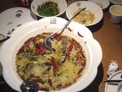 老坛酸菜鲈鱼-江渔儿酸菜鱼(万科东荟城店)