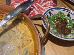 -洱火云南酸菜牛肉火锅(石景山当代商城店)