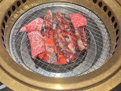 -山川小町·极番烧肉(新地假日广场店)