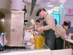 -奈雪的茶(市百一店)