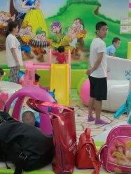 -孩子王(昆山招商花园城店)