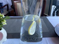 柠檬水-璟象酒店-爱丽坊景观餐厅