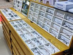 -沪睛眼镜蔡司官方授权店(金桥佳林路店)
