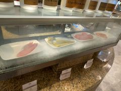 -华邑酒店·鲜艳全日自助餐厅
