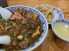 卤煮火烧-门框胡同百年卤煮(新街口店)