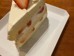 草莓戚风-三花屋 Mihhanaya