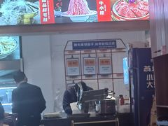 -沸炉重庆老火锅(军事博物馆店)